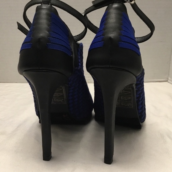 YRU SHOES - Picture 5 of 14